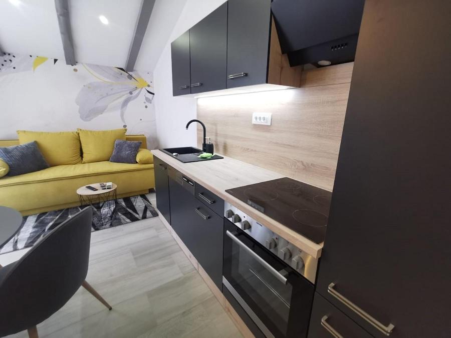 New Nikolina 4 Star Lägenhet Mali Lošinj Exteriör bild