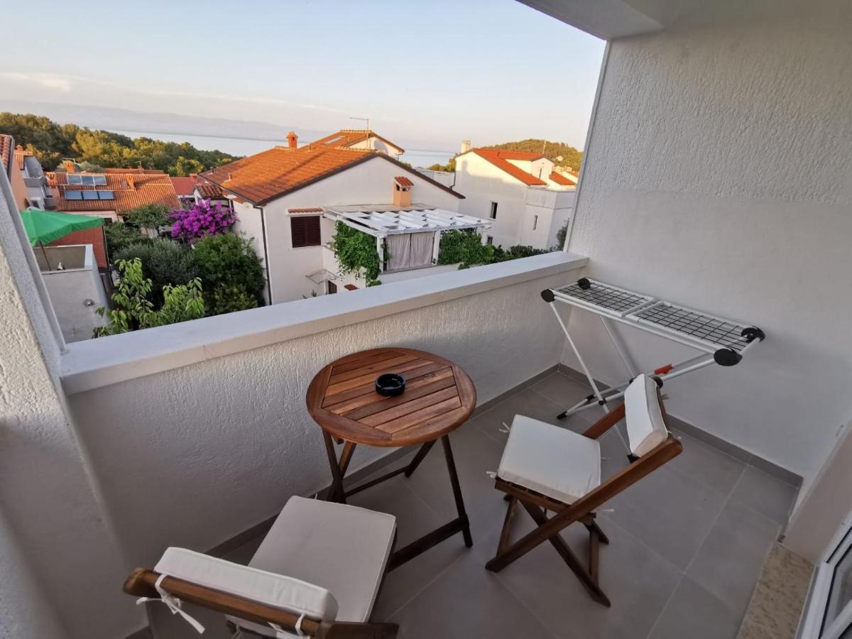 New Nikolina 4 Star Lägenhet Mali Lošinj Exteriör bild